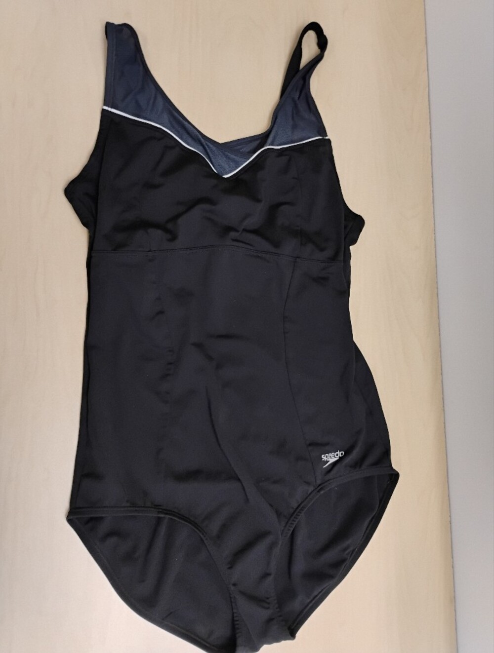 Speedo Black Endurance One-Piece Swimsuit with Mesh And Silver Trim Size 12